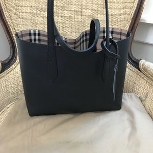 Authentic Burberry Lavenby Black Tote